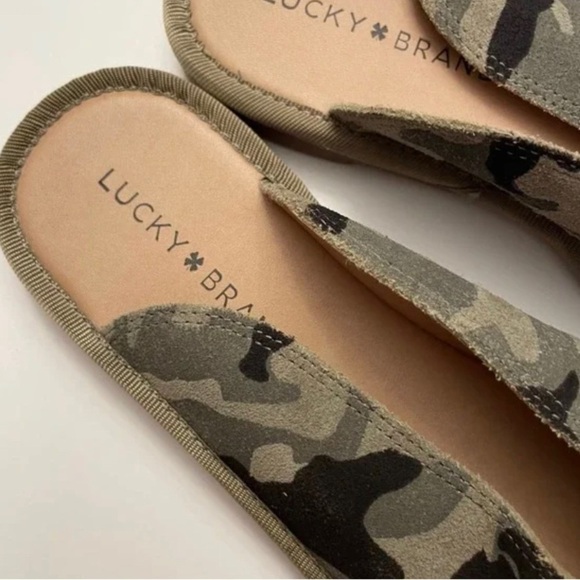 Lucky Brand Arvy camo slip on clogs - Picture 4 of 5